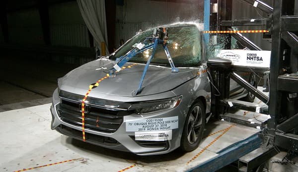 NHTSA Side pole test of the 2019 Honda Insight