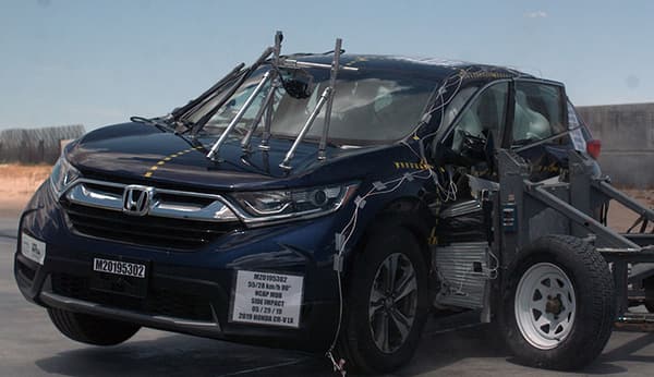 NHTSA Side impact test of the 2019 Honda CR-V