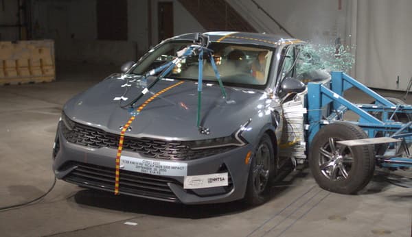 NHTSA Side impact test of the 2021 Kia K5
