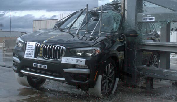 NHTSA Side pole test of the 2021 BMW X3