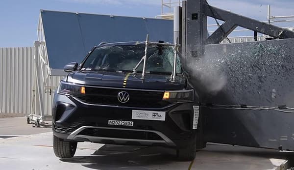 NHTSA Side pole test of the 2022 Volkswagen Taos