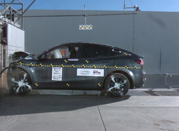 NHTSA Frontal impact test of the 2022 Tesla Model Y 7-Seat