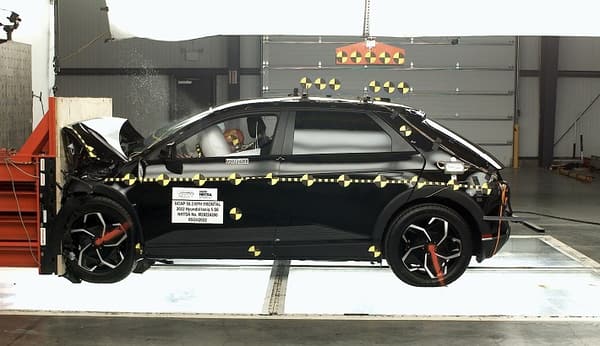 NHTSA Frontal impact test of the 2022 Hyundai Ioniq 5