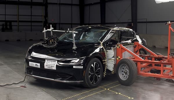 NHTSA Side impact test of the 2022 Kia EV6