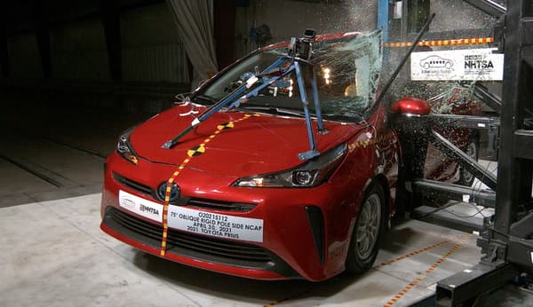 NHTSA Side pole test of the 2022 Toyota Prius