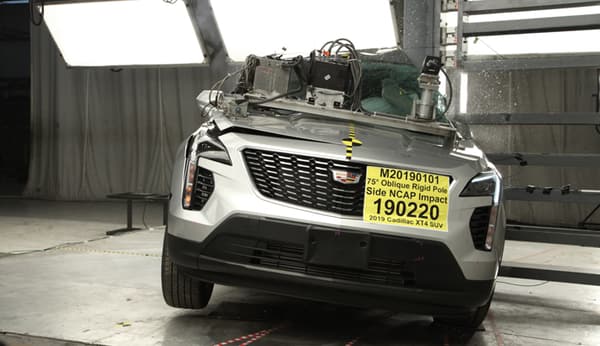 NHTSA Side impact test of the 2023 Cadillac XT4