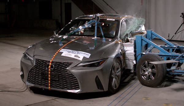 NHTSA Side impact test of the 2023 Lexus IS 300
