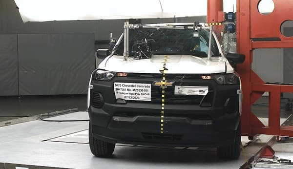 NHTSA Side pole test of the 2024 Chevrolet Colorado