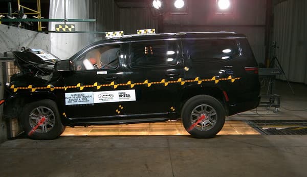 NHTSA Frontal impact test of the 2024 Jeep Wagoneer