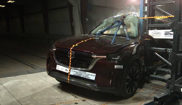 NHTSA Side pole test of the 2024 Mazda CX-90-PHEV