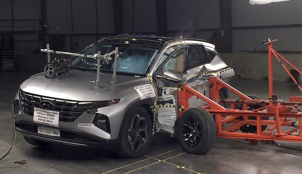 NHTSA Side impact test of the 2024 Hyundai Tucson