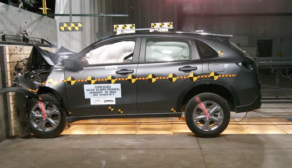 NHTSA Frontal impact test of the 2025 Honda HR-V