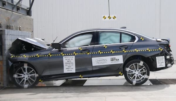 NHTSA Frontal impact test of the 2025 BMW 3 Series