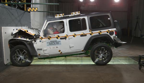 NHTSA Frontal impact test of the 2025 Jeep Wrangler 4-Door 4xe