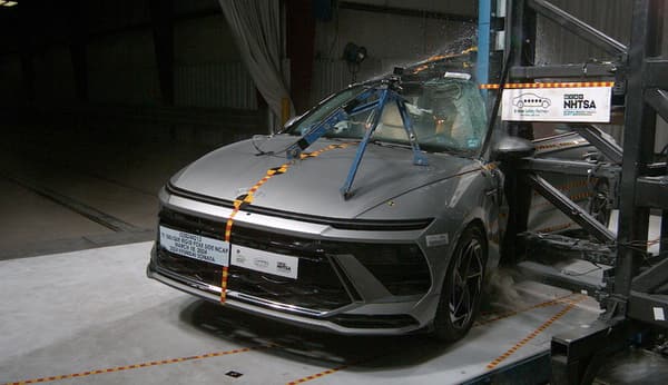 NHTSA Side pole test of the 2024 Hyundai Sonata