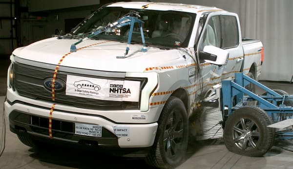 NHTSA Side impact test of the 2025 Ford F-150 Lightning BEV