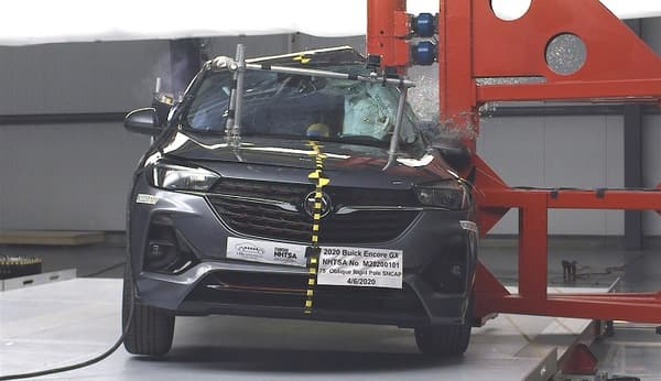 NHTSA Side pole test of the 2025 Chevrolet Trailblazer