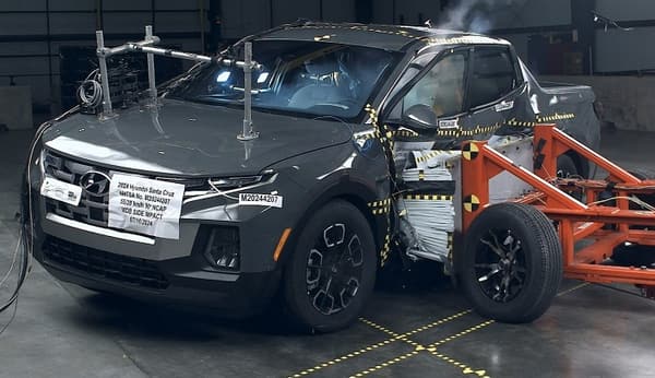 NHTSA Side impact test of the 2026 Hyundai Santa Cruz