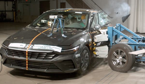 NHTSA Side impact test of the 2026 Hyundai Elantra Hybrid