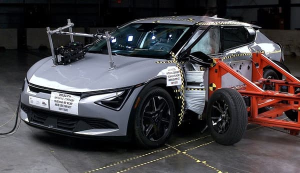 NHTSA Side impact test of the 2026 Kia Ev6 BEV