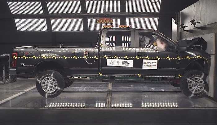 NHTSA crash test of the 2020 Ford F-250 Tremor