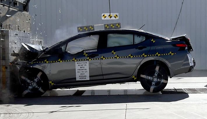 NHTSA crash test of the 2021 Nissan Versa