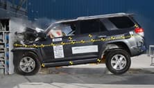 NHTSA crash test of the 2021 Toyota 4Runner