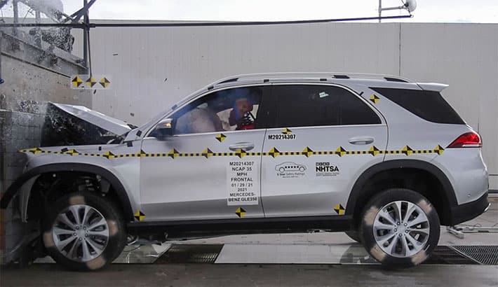 NHTSA crash test of the 2023 Mercedes-Benz Gle-Class