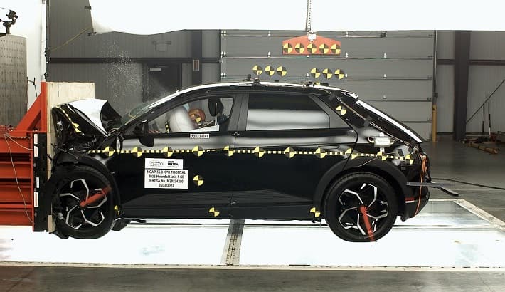 NHTSA crash test of the 2024 Hyundai Ioniq 5
