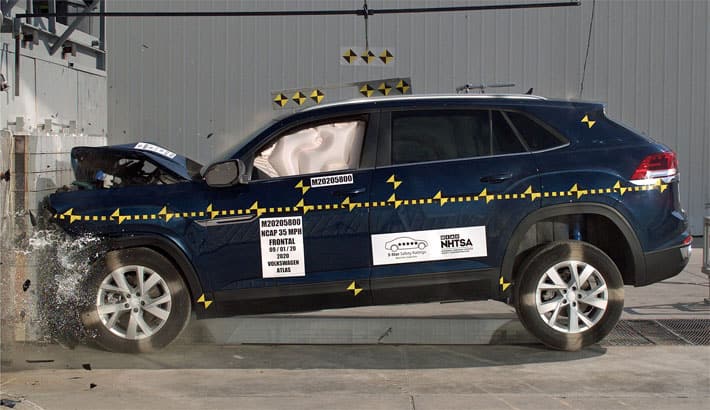 NHTSA crash test of the 2025 Volkswagen Atlas
