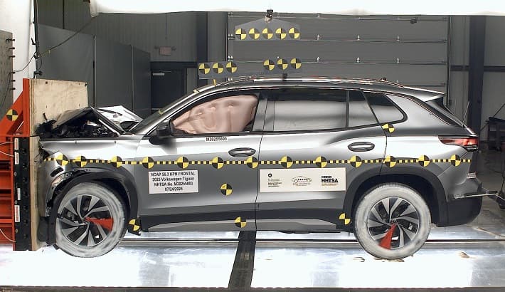 NHTSA crash test of the 2025 Volkswagen Tiguan