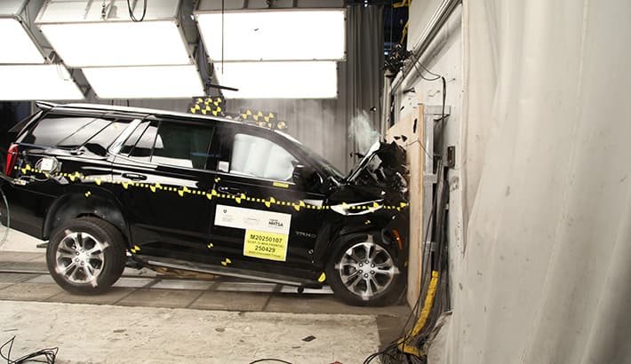 NHTSA crash test of the 2025 Chevrolet Tahoe