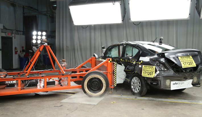 NHTSA Side impact test of the 2019 Nissan Versa