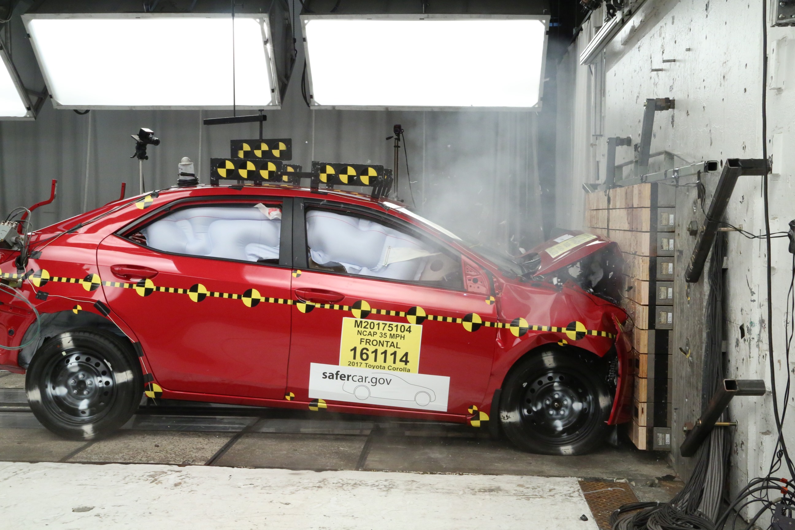 NHTSA crash test of the 2019 Toyota Corolla