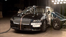 NHTSA Side impact test of the 2019 Lincoln Continental