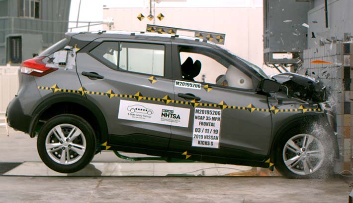 NHTSA crash test of the 2019 Nissan Kicks