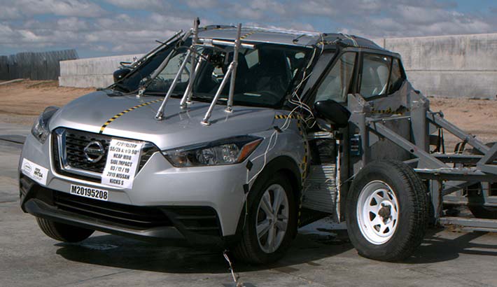 NHTSA Side impact test of the 2019 Nissan Kicks