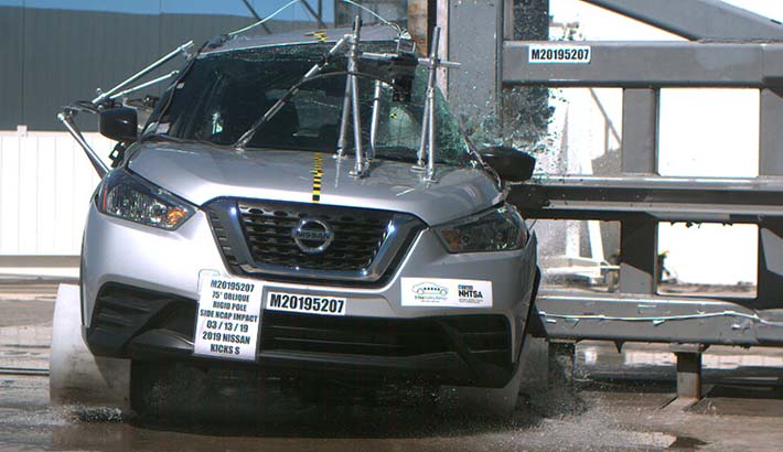 NHTSA Side pole test of the 2019 Nissan Kicks