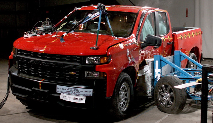 NHTSA Side impact test of the 2019 Chevrolet Silverado 1500