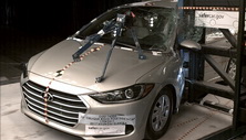 NHTSA Side pole test of the 2019 Hyundai Elantra