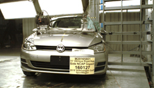 NHTSA Side pole test of the 2019 Volkswagen Golf Sportwagen