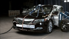 NHTSA Side impact test of the 2020 Acura Rlx