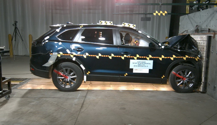NHTSA crash test of the 2020 Mazda CX-9