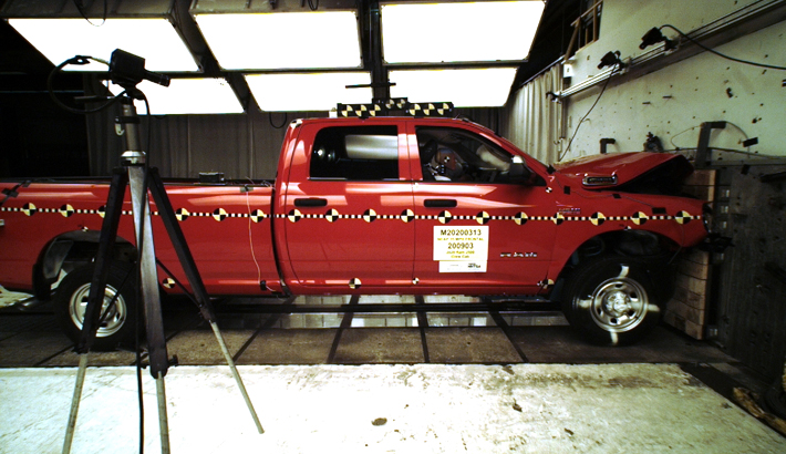 NHTSA crash test of the 2020 Ram 2500