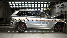 NHTSA crash test of the 2020 Volvo Xc90 T6