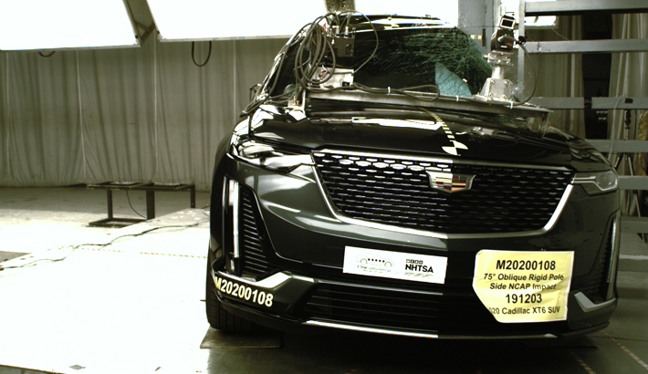 NHTSA Side pole test of the 2020 Cadillac Xt6