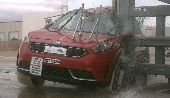 NHTSA Side pole test of the 2020 Kia Niro