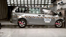 NHTSA crash test of the 2020 Toyota Sienna
