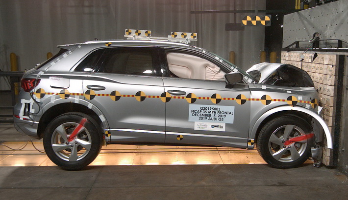 NHTSA crash test of the 2020 Audi Q3
