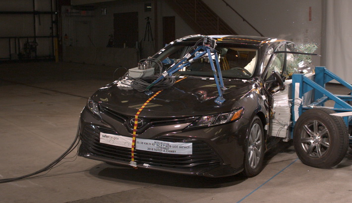 NHTSA Side impact test of the 2020 Toyota Camry